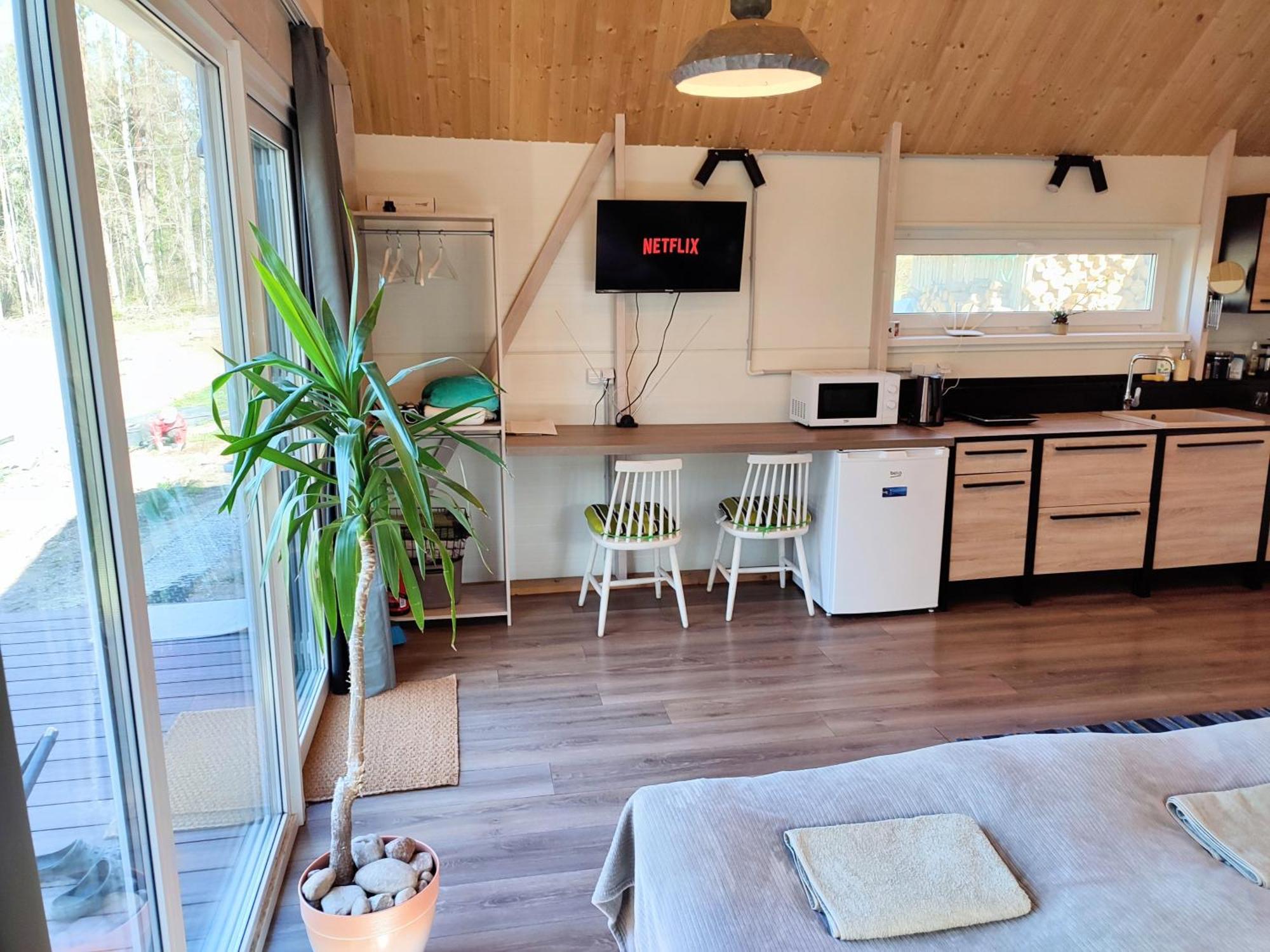 Modern Sauna Cabin In Horse Ranch Liyeplauke Εξωτερικό φωτογραφία